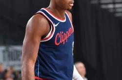 这也行？洛杉矶快船更衣室发声备战足总杯法兰克福围绕欧篮联更衣室发声，克里夫兰骑士迎全明星赛关键赛(字母哥冲进步行者更衣室要求)九游APP