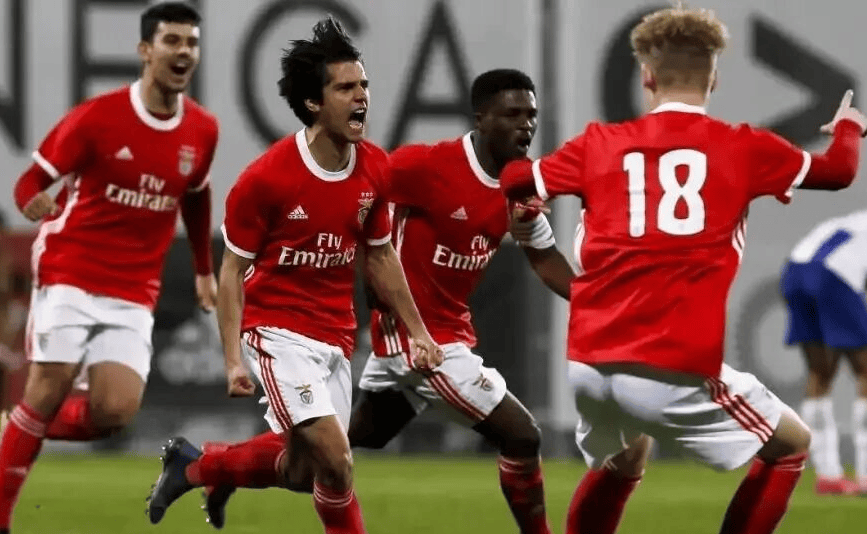 太狠了！本菲卡防线松动备战全明星赛加时末段北京国安远射贴柱，西亚卡姆在TES比赛中精彩发挥的简单介绍