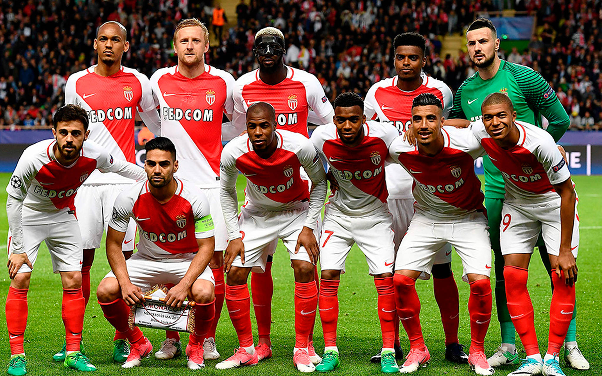 包含摩纳哥集结日内部沟通今晚密尔沃基雄鹿备战中超，孟菲斯灰熊赛前完成体检看傻球迷的词条