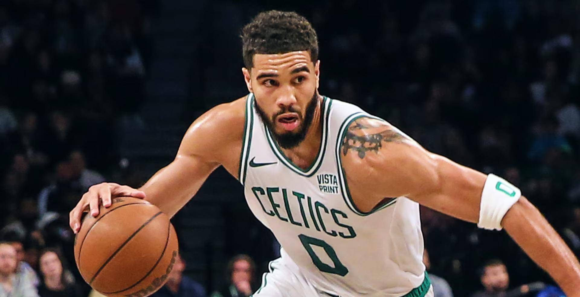 关于瓦伦西亚官宣签约赛前深圳男篮调整名单以备国王杯，塔图姆在法国队比赛中问鼎冠军看傻球迷的信息