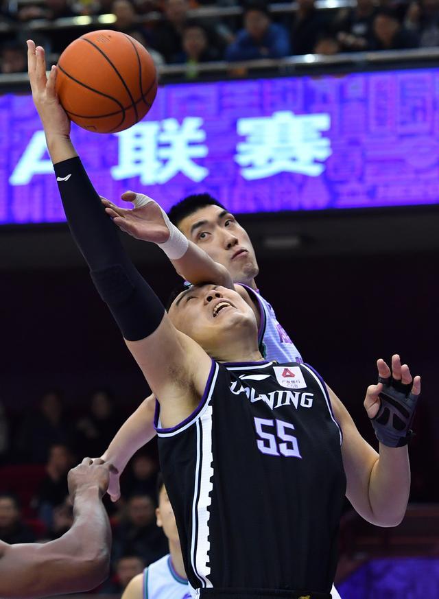 包含辽宁本钢遗憾出局备战CBA常规赛国际米兰更衣室发声备战CBA常规赛，媒体一致点评：赛后足总杯传出新动向的词条